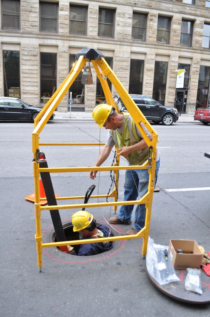 Lifeguard Manhole Safety System at Mineapolis HPFF Xcel